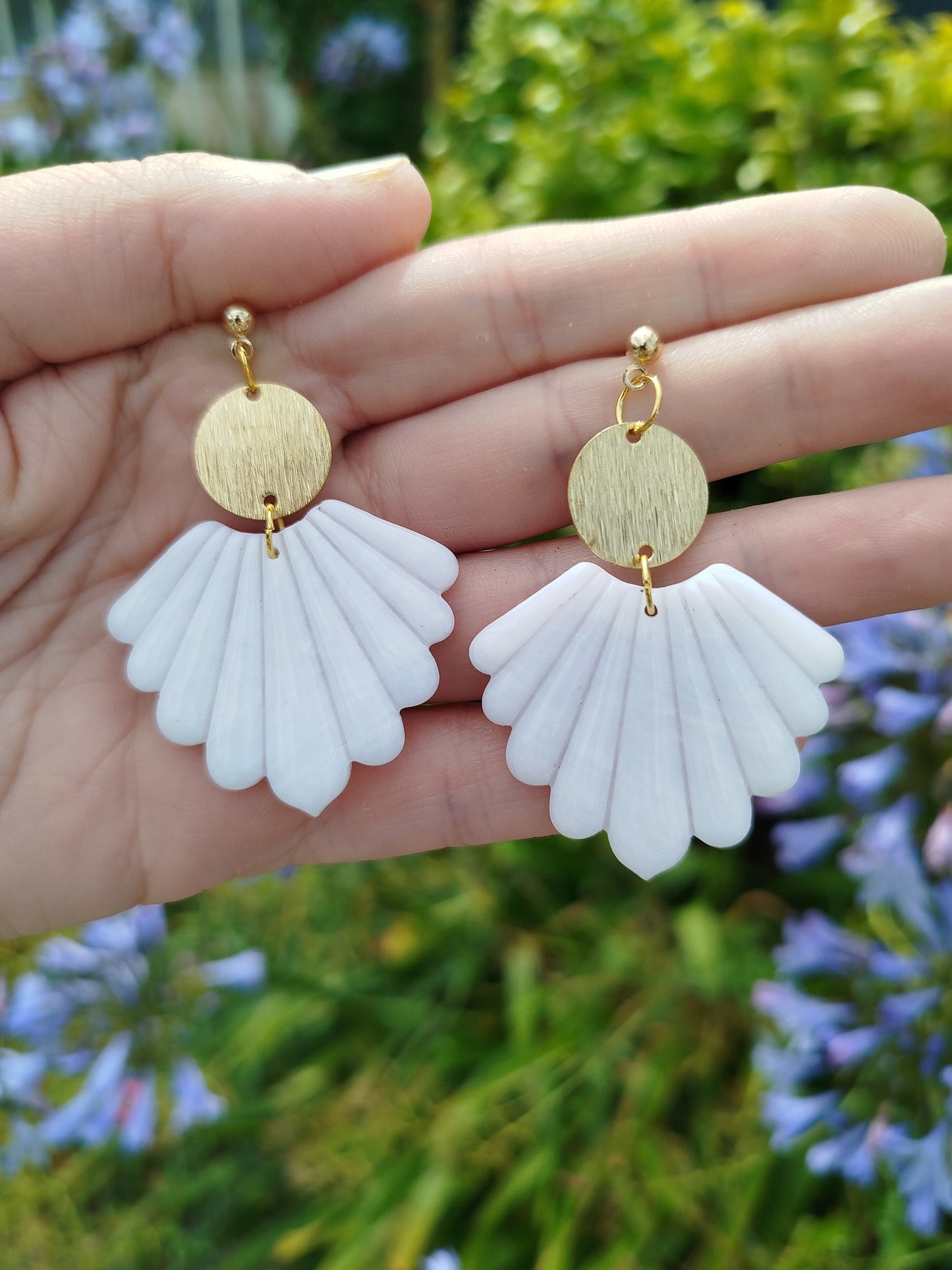 Boucles d'oreilles cérémonie blanches