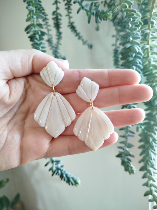 Boucles d'oreilles cérémonie blanches